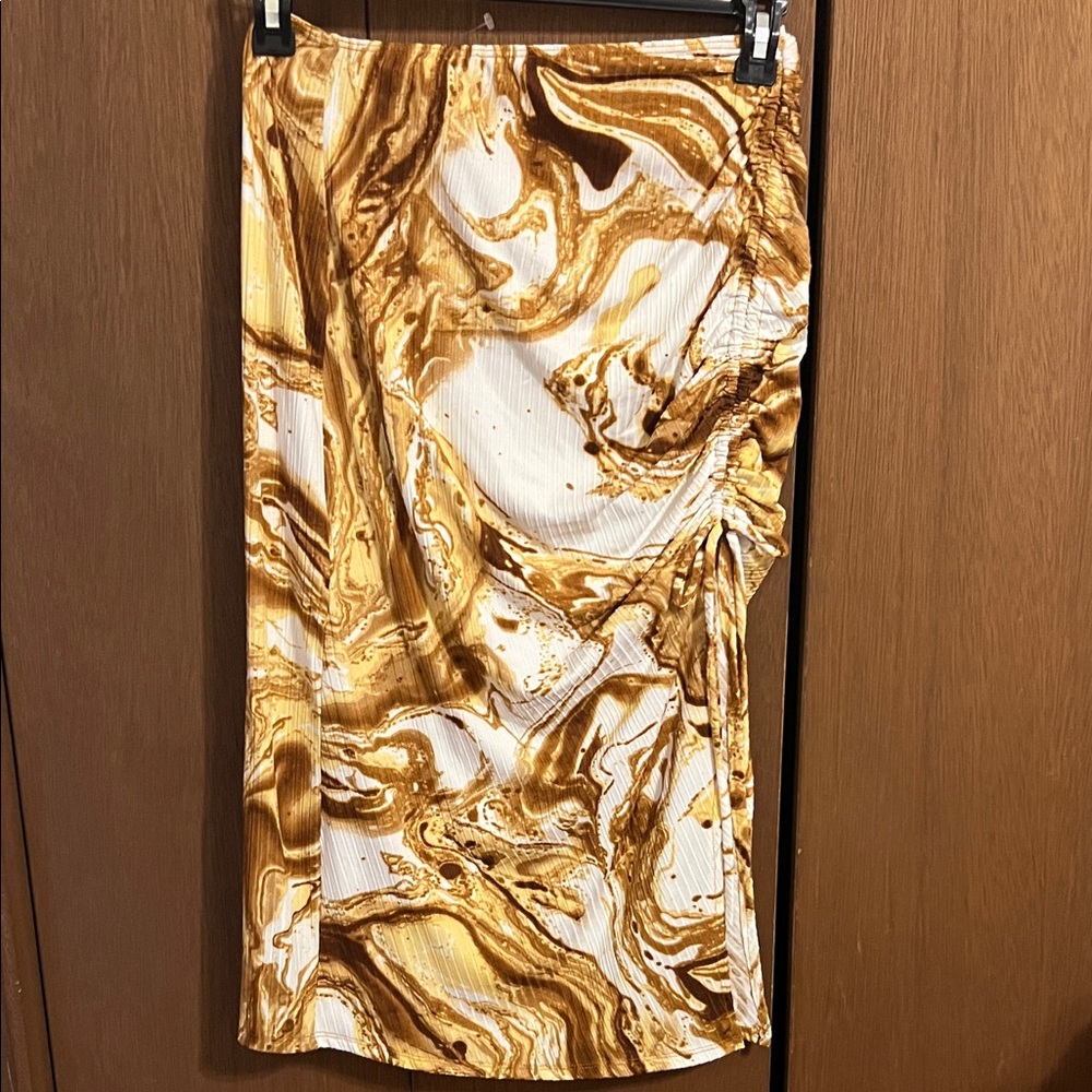 Caution To The Wind Gold and White Marble Pencil Skirt